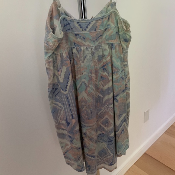 Aritzia TNA Summer Dress - Picture 2 of 2